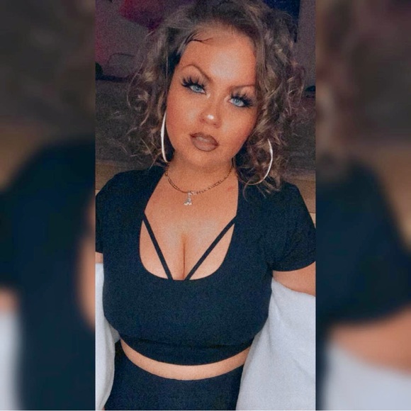 Meet your Posher, Autumn - Picture 1 of 4